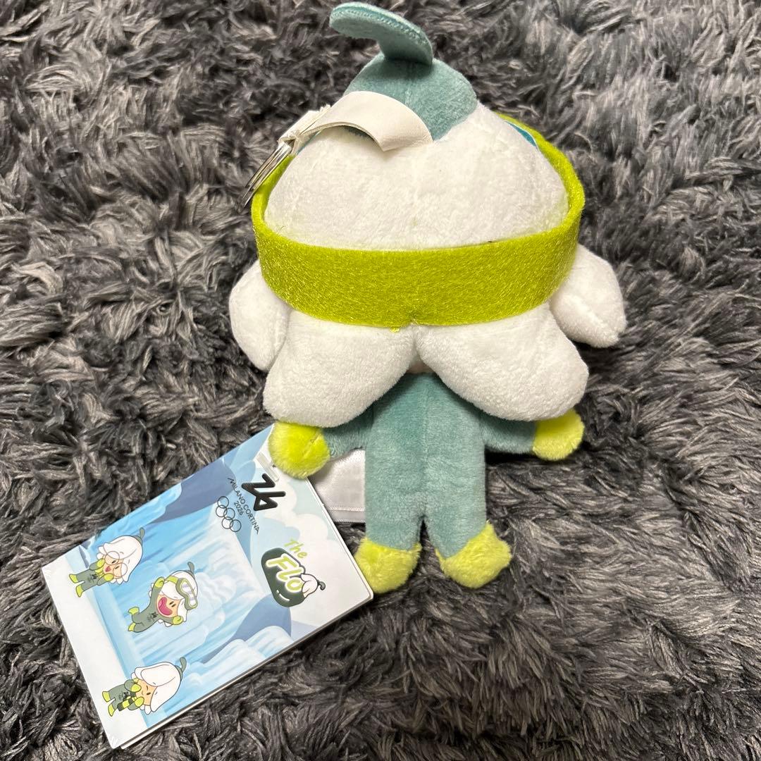 ミラノ　コルティナオリンピック　フローぬいぐるみキーホルダー