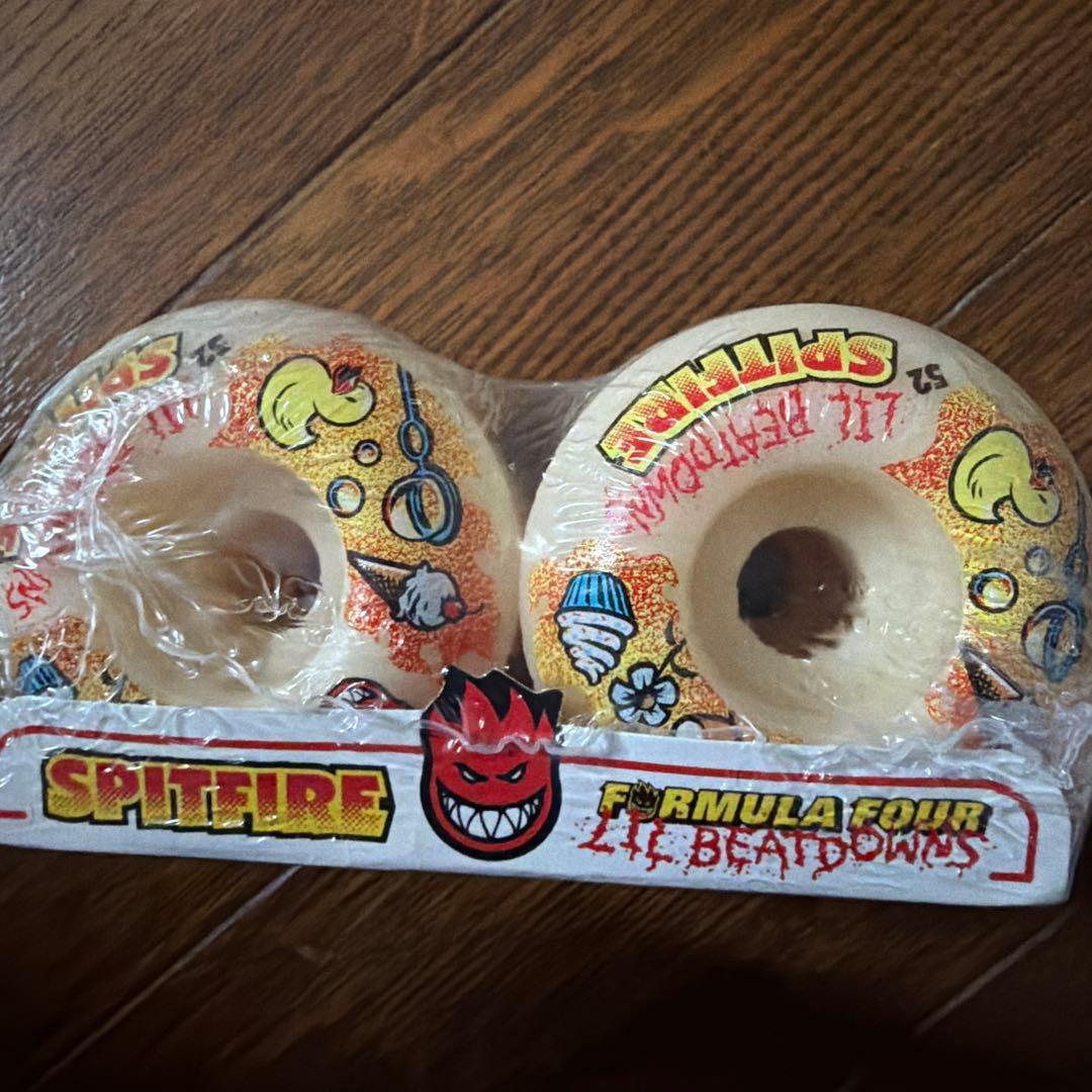 SpitfirewheelとThrasherスケートキャップセット