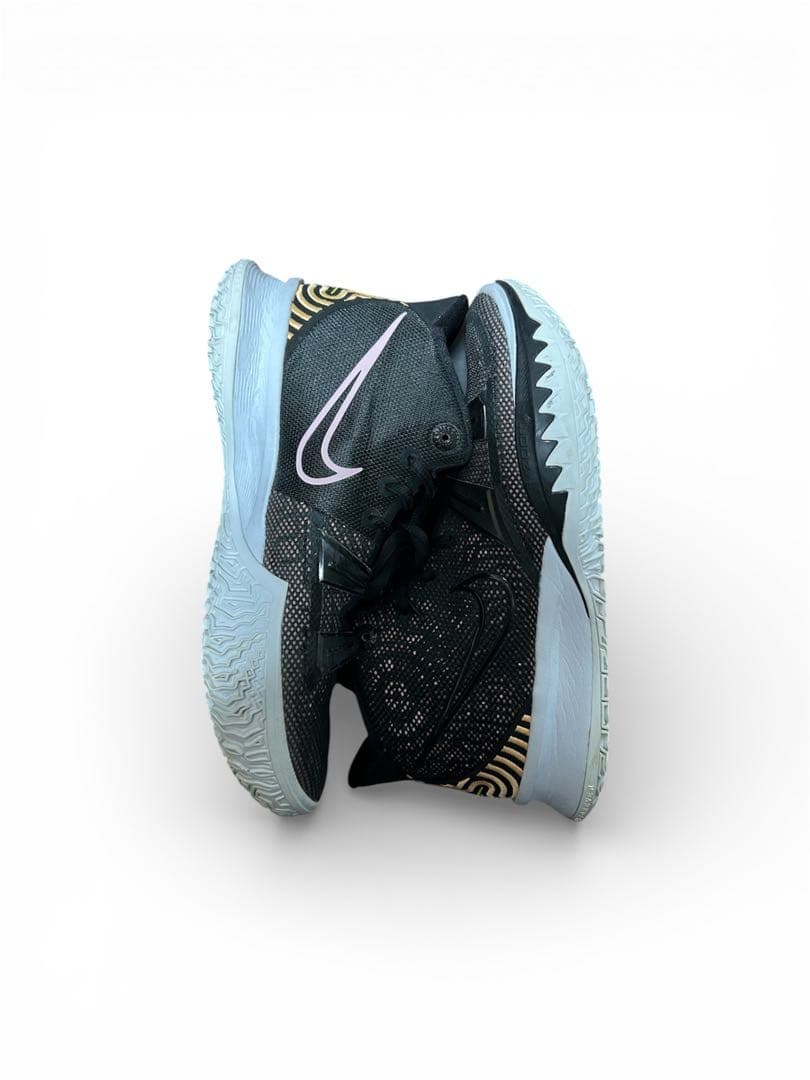Kyrie 7ハイカットシューズ ブラック　箱あり