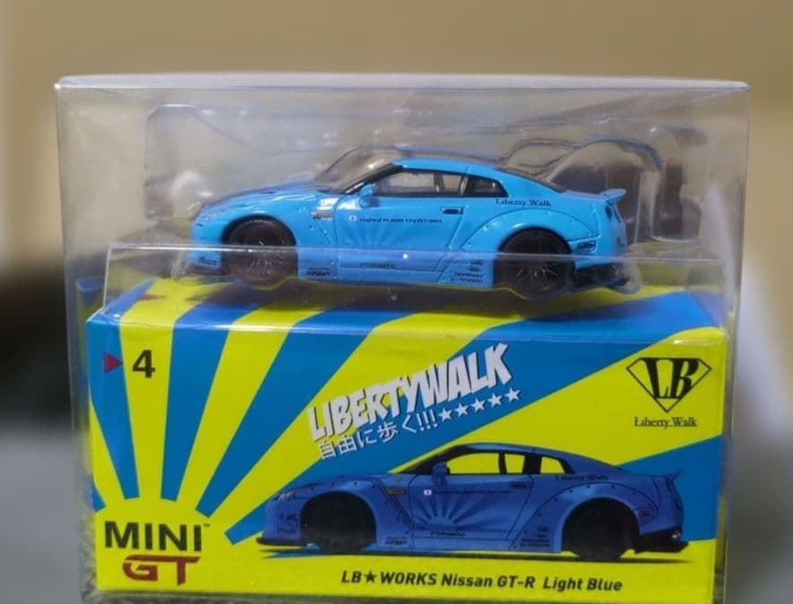 MINI GT LB★WORKS Nissan GT-R Light Blue
