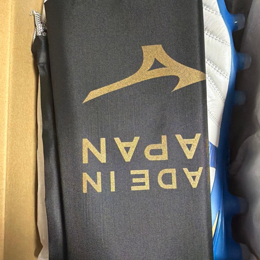 MIZUNO モレリアNEO4 限定カラー