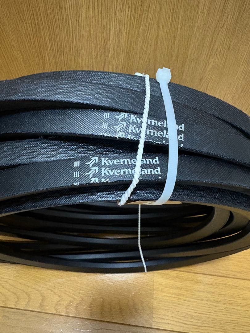 Kverneland ダーラップモアコンベルト 純正4本セット