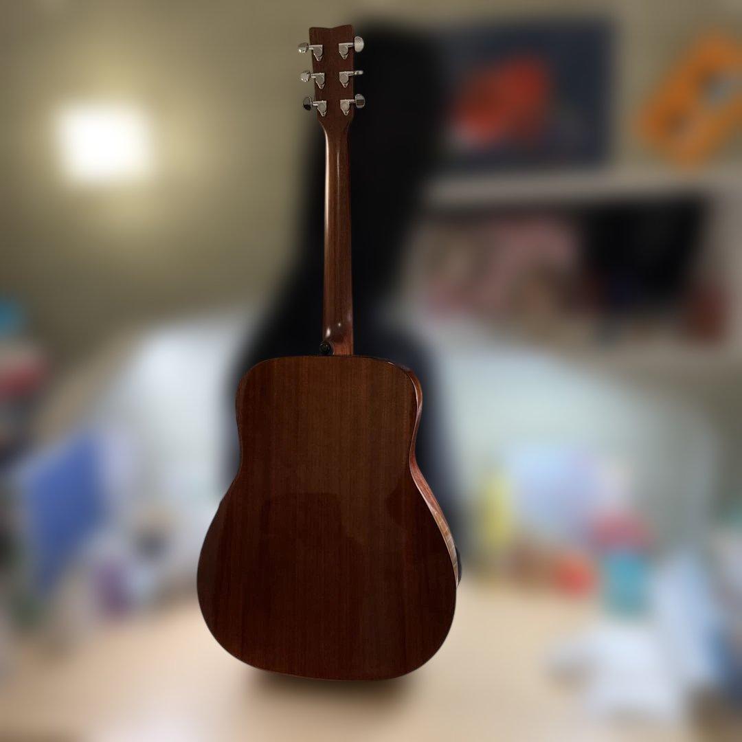 Yamaha アコースティックギターとギターバッグ