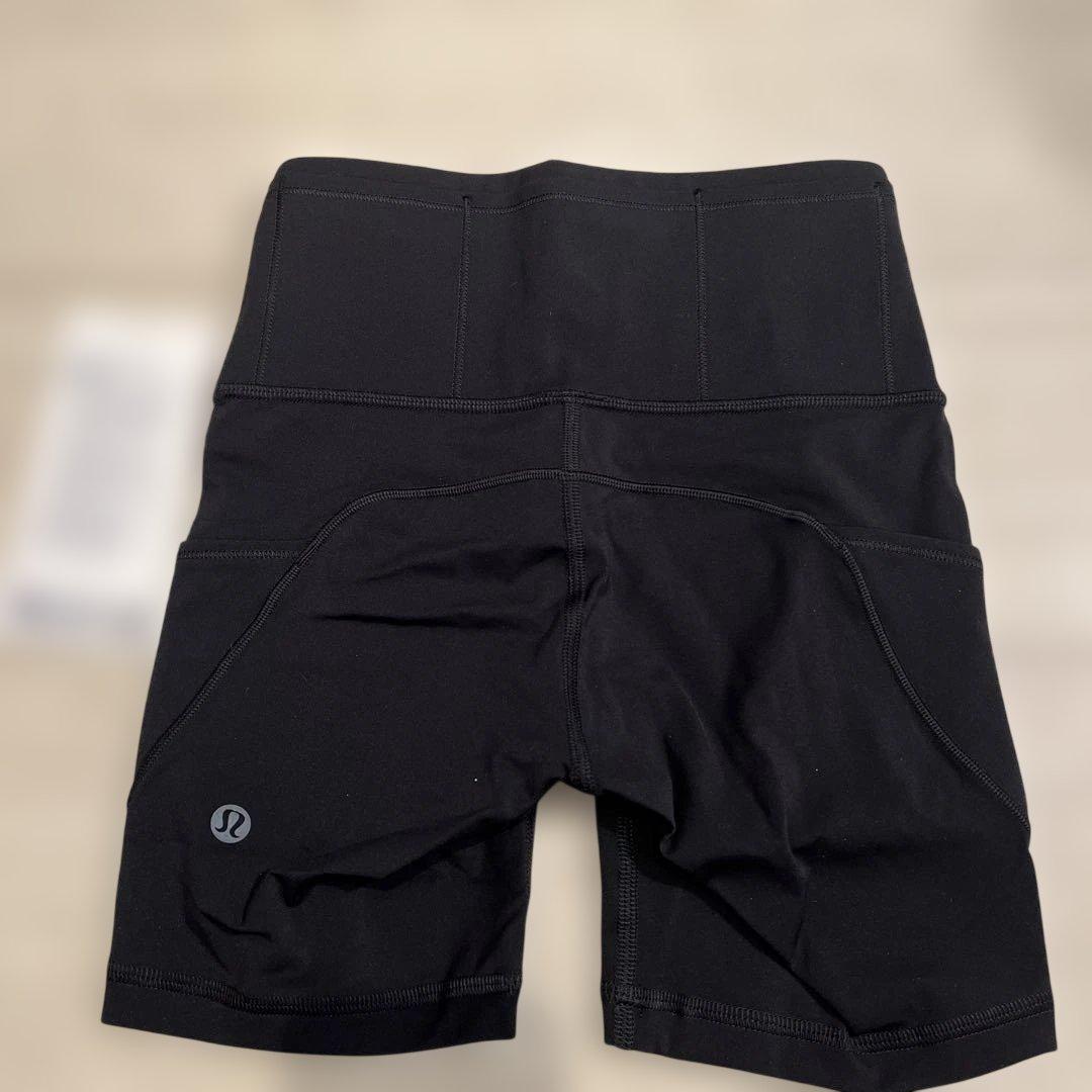 新品タグ付❣️ルルレモンFast and Free 6ショートタイツスパッツ黒0
