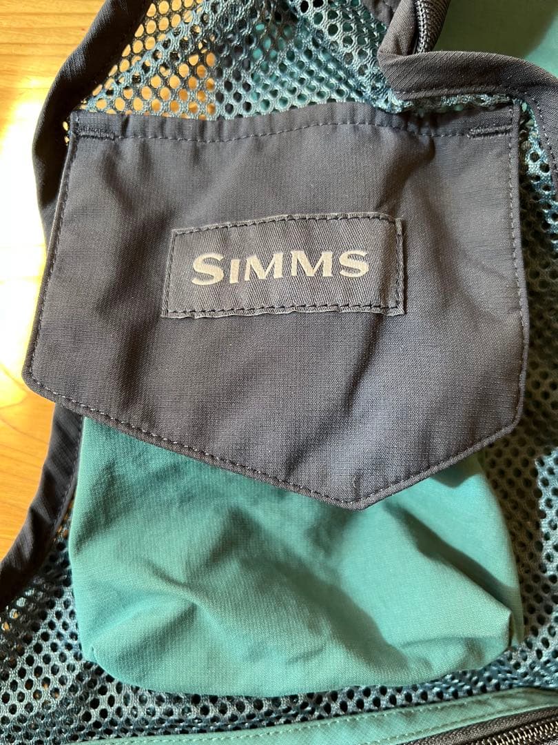 SIMMS トリビュータリーベスト　Mサイズ