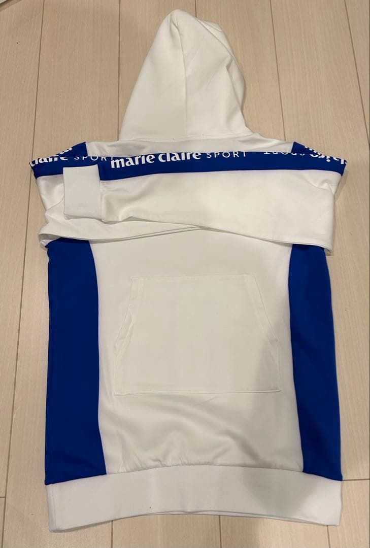 marie claire スポーツフーディ M ホワイト/ブルー