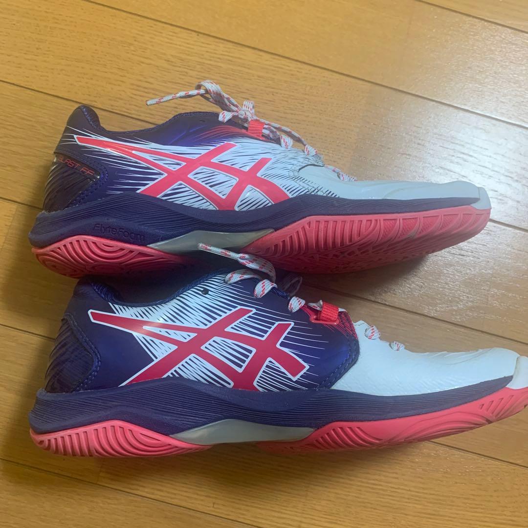 ハンドボール　シューズ