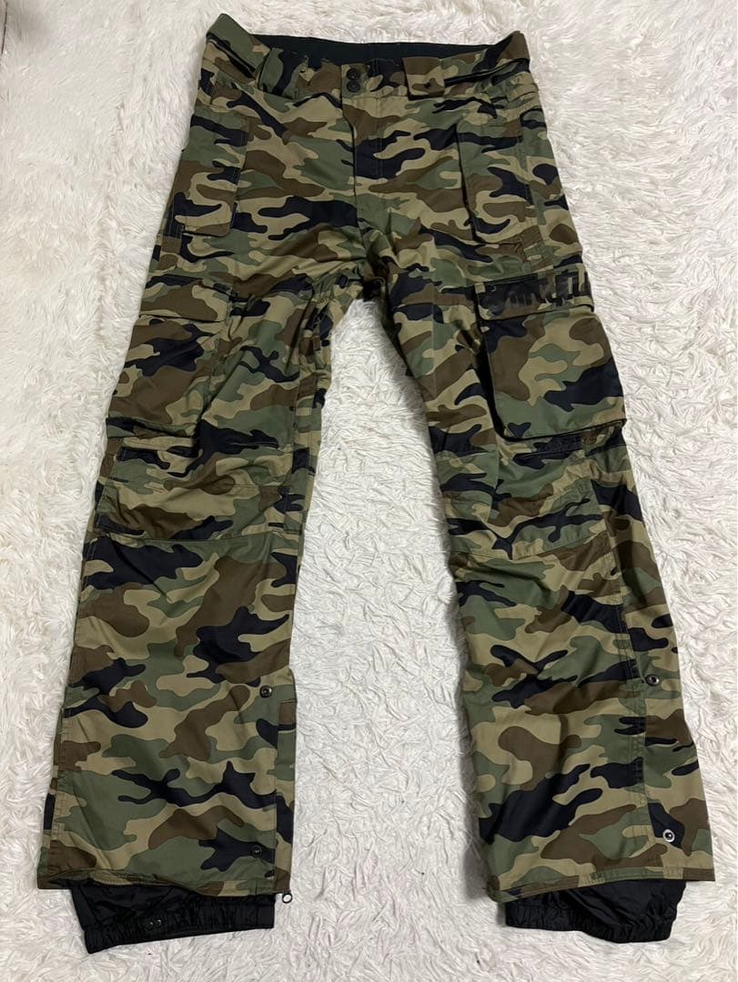 THIRTY TWO　スノボ　スキーウエア　セットアップ　迷彩　上下M