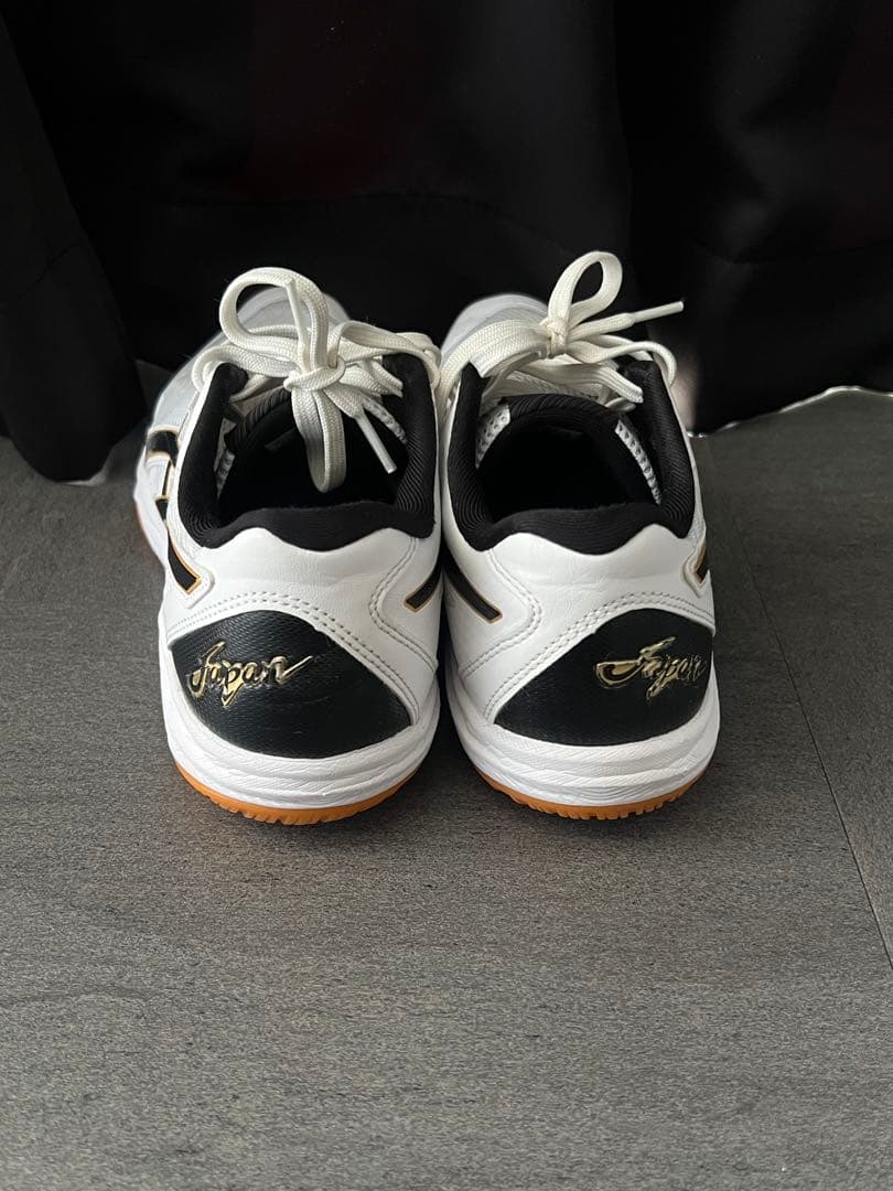 ASICS バレーボールシューズ ホワイト/ブラック
