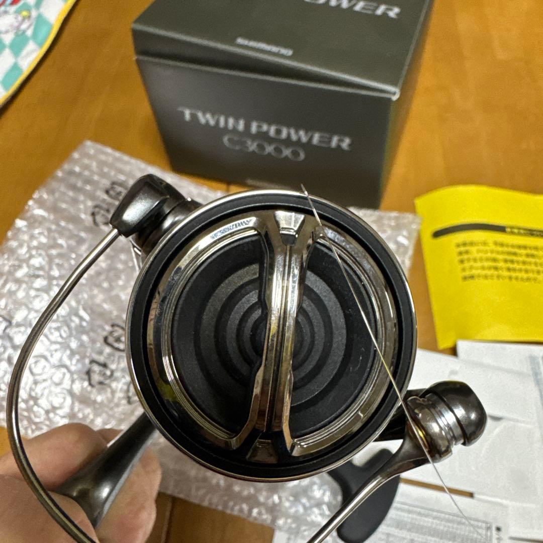 SHIMANO TWIN POWER C3000 スピニングリール　ツインパワー