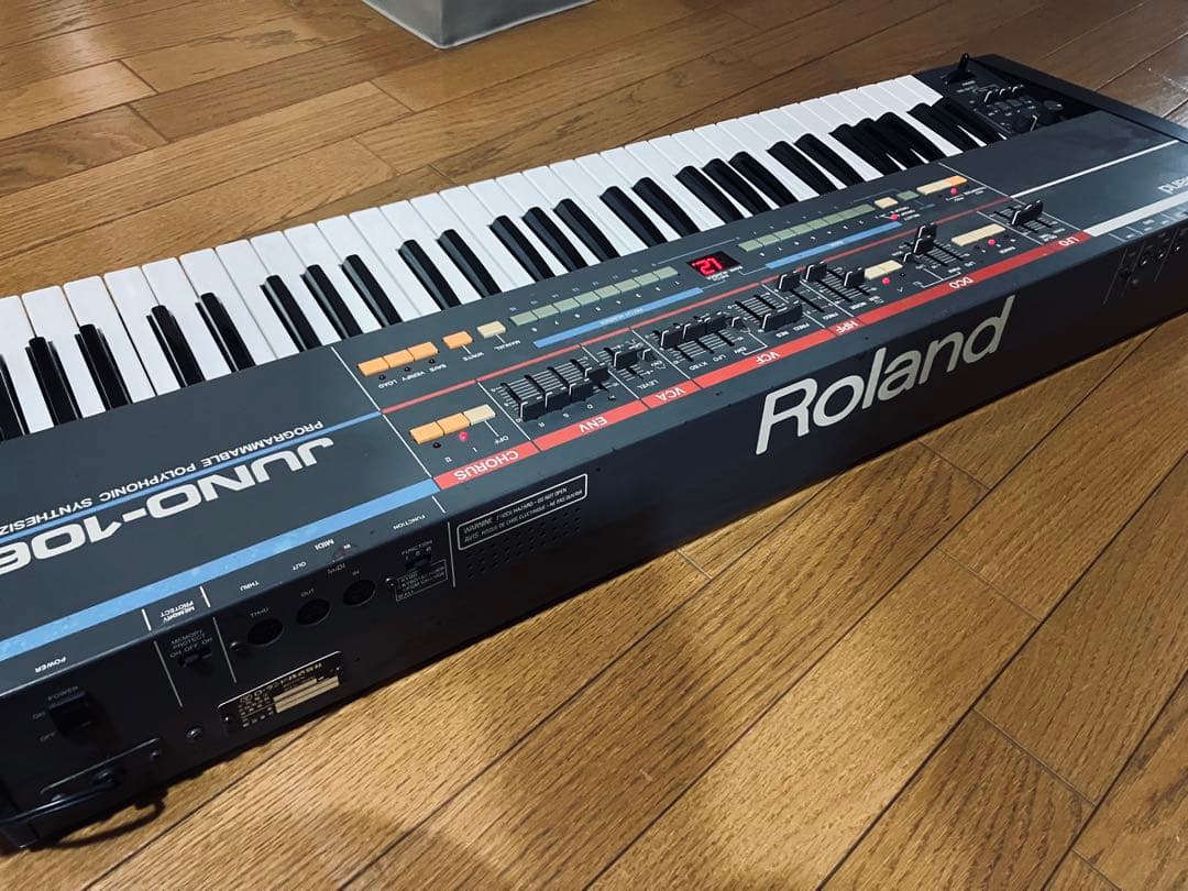 Roland JUNO-106 アナログシンセサイザージャンク