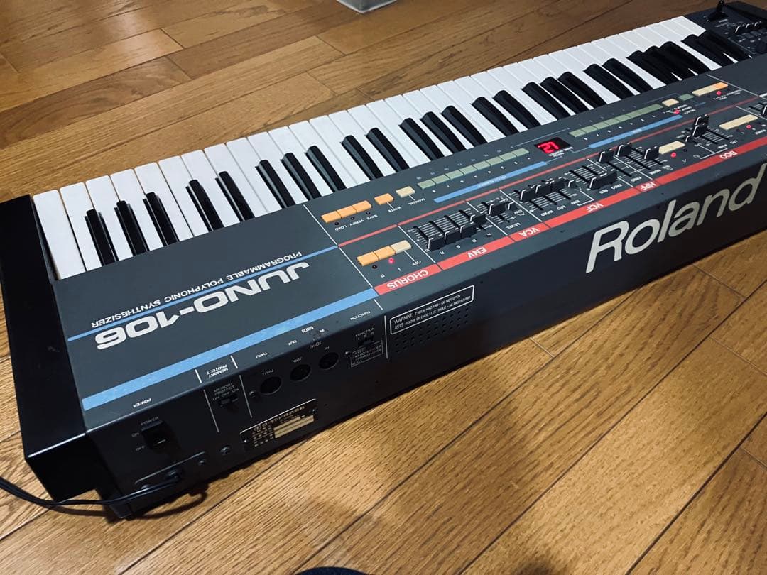 Roland JUNO-106 アナログシンセサイザージャンク