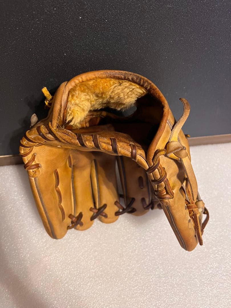 ★美品★革質◎★ ミズノプロ 硬式用 内野手 サイズ9 良型 即戦力