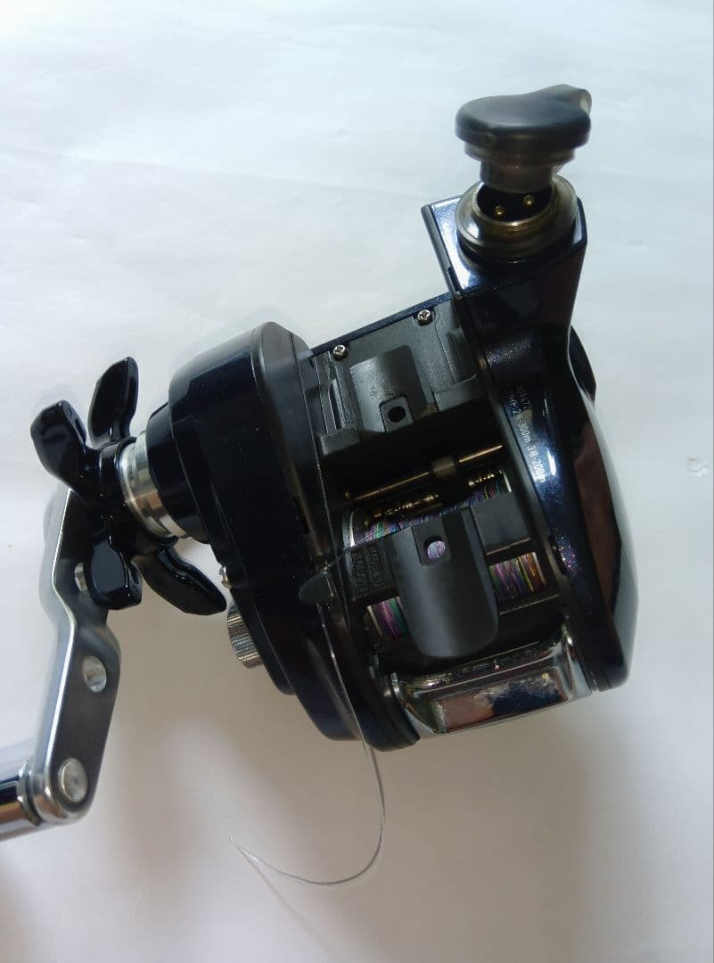 Daiwa LEOBRITZ 200J 電動リール 右ハンドル