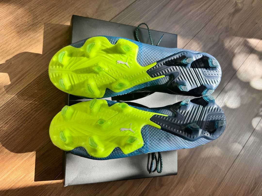 PUMAサッカー スパイクシューズ フューチャー アルティメット FG/AG