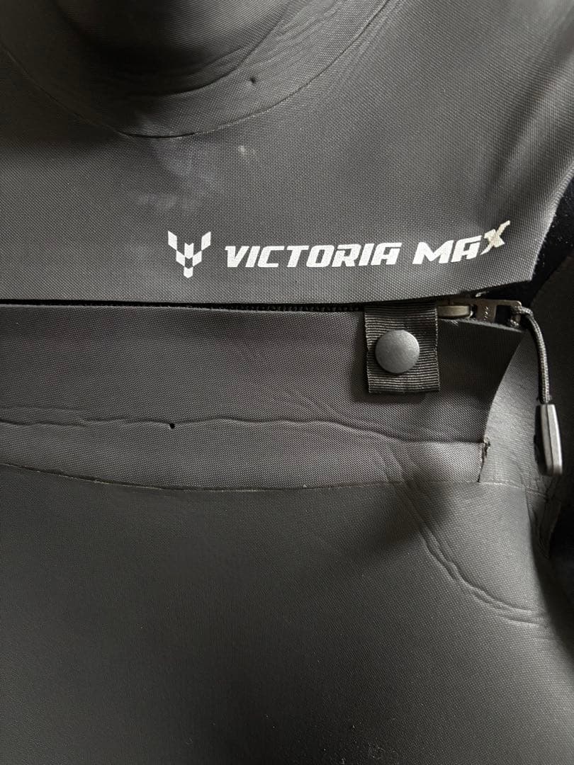 VICTORIA MAX セミドライスーツ ブラック