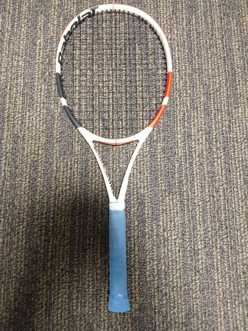 Babolat 3代目 ピュアストライク100☆