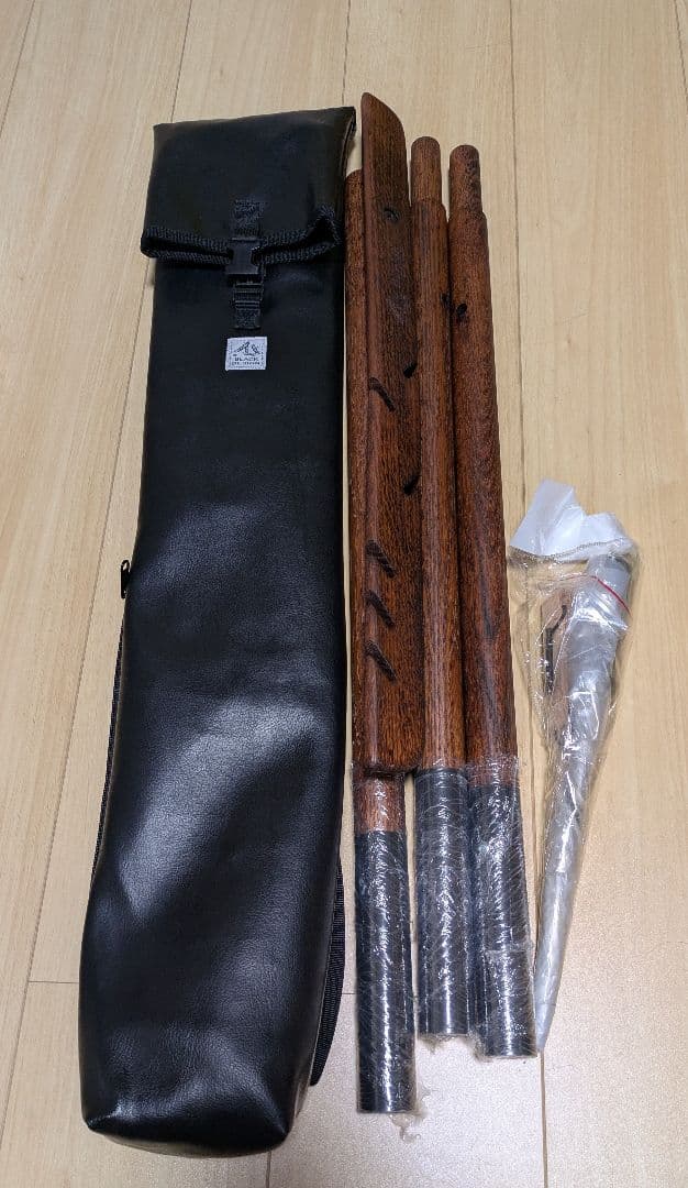 【新品同様、未使用品】ブラックデザイン　シダレザクラ