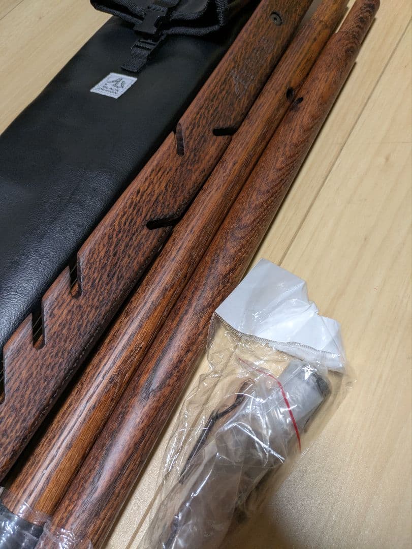 【新品同様、未使用品】ブラックデザイン　シダレザクラ