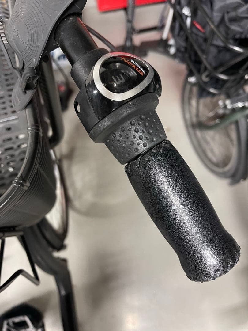 【引き取り限定】ふらっかーず シティサイクル マットブラック 26インチ 非電動