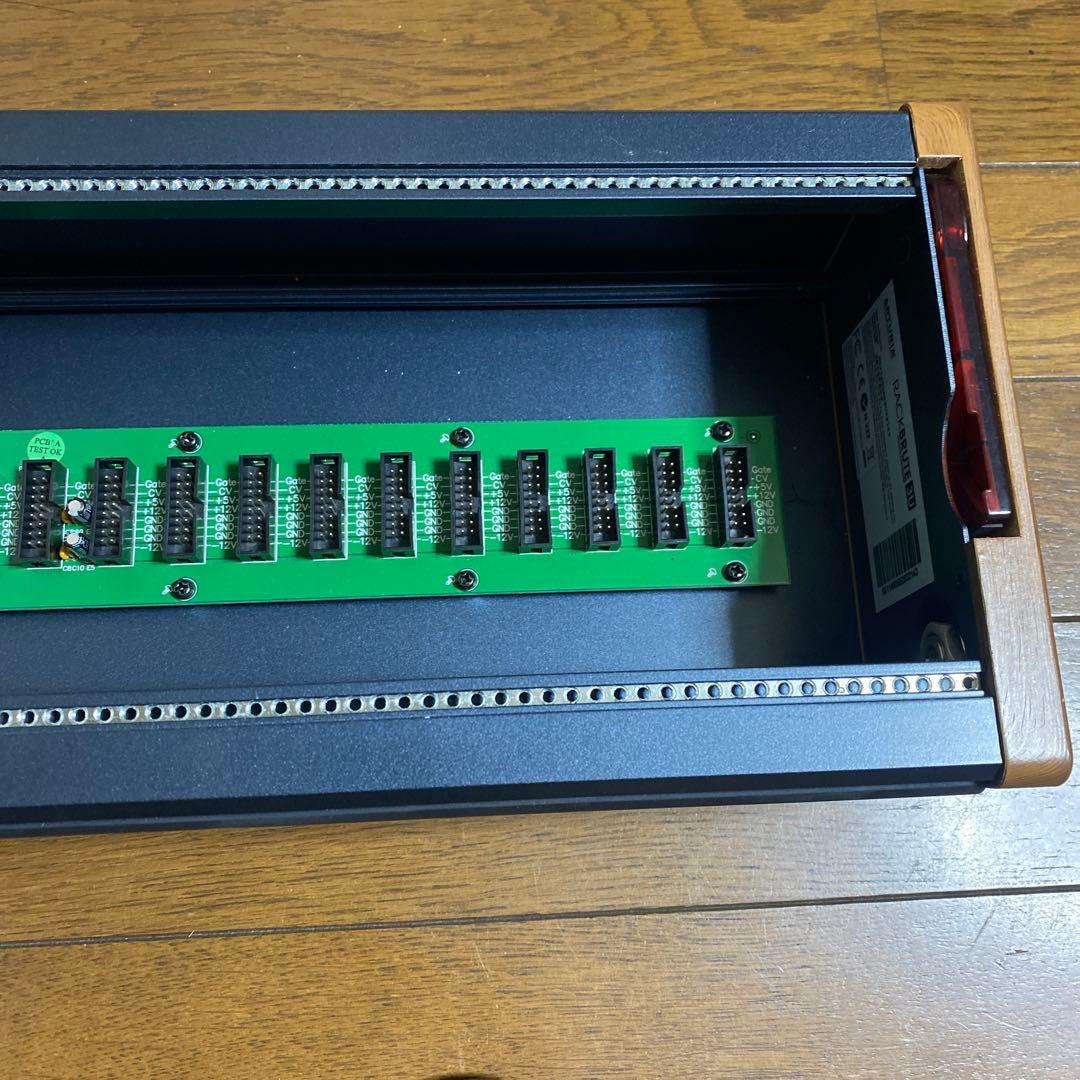 ARTURIA Rack Brute 3U モジュラーシンセラック
