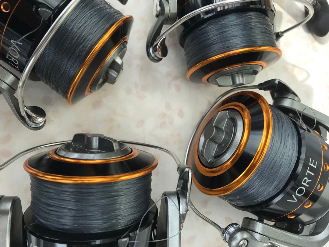 VORTE アルファタックル8000スピニングリール8号200メートル？巻き4機