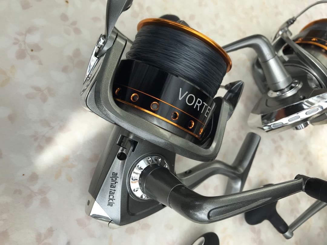 VORTE アルファタックル8000スピニングリール8号200メートル？巻き4機