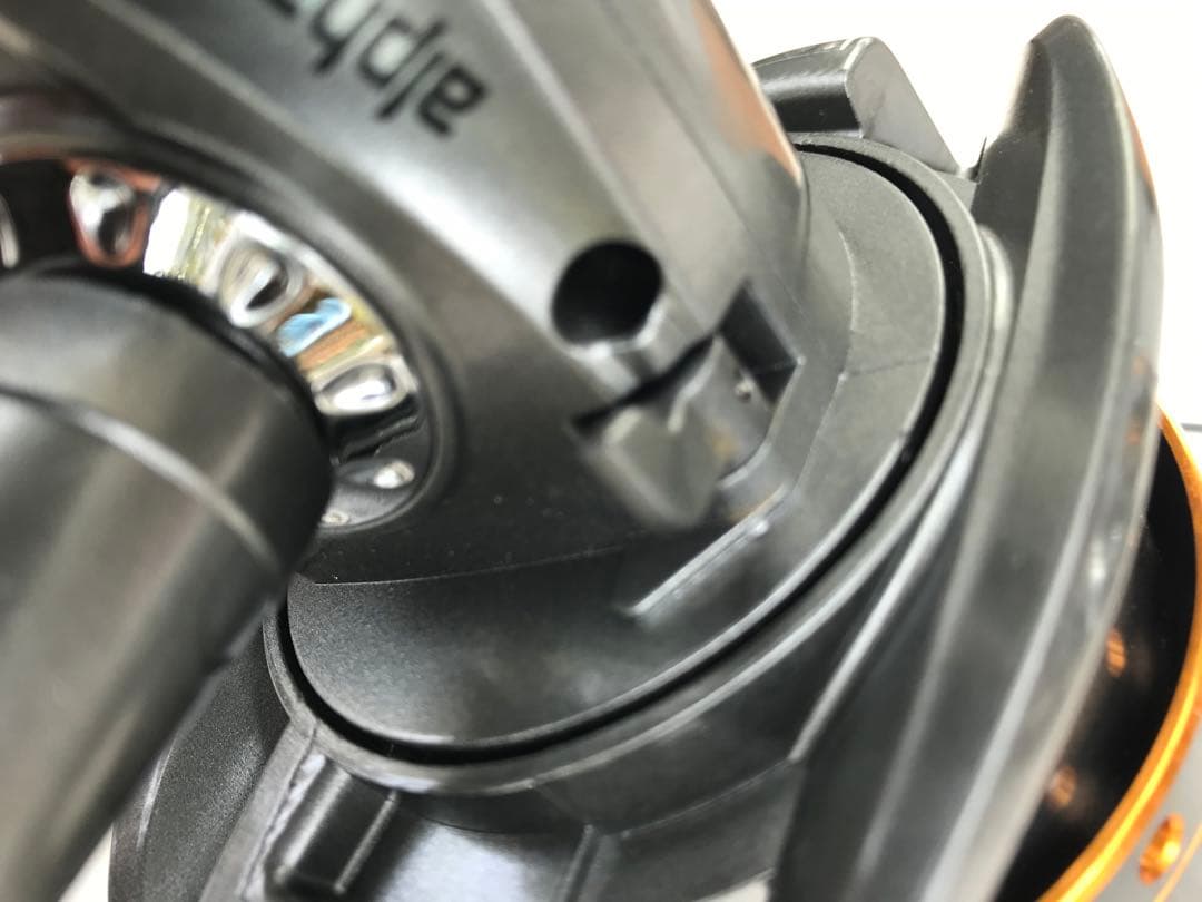 VORTE アルファタックル8000スピニングリール8号200メートル？巻き4機