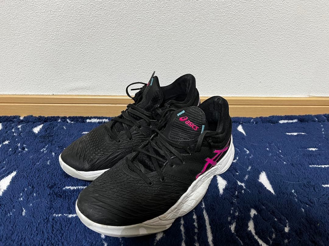 アシックスASICSUNPRE ARS LOW （BLACK/PINK GLO）