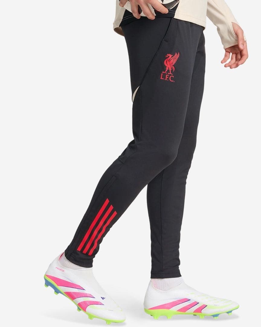【新品・リバプールFC公式ストア】ティロ トレーニングパンツ