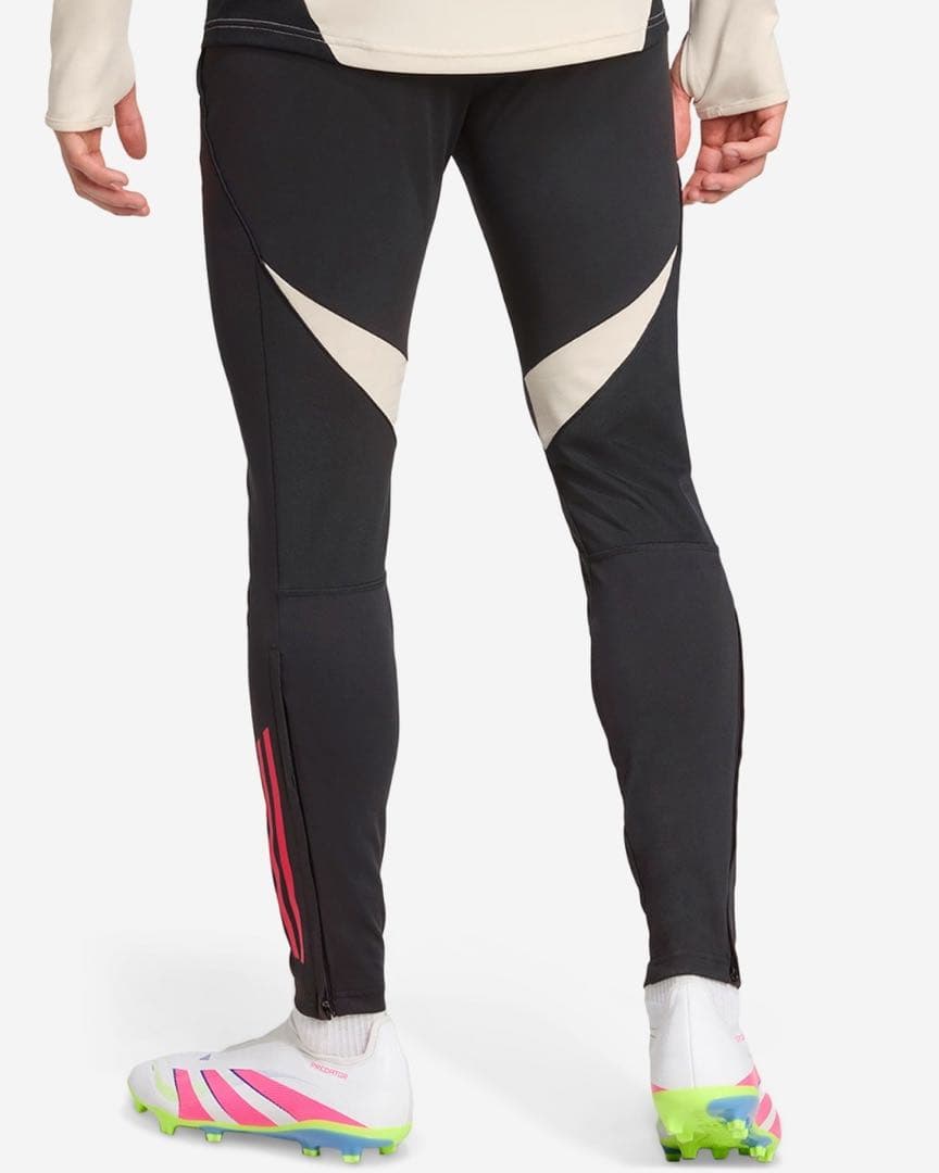 【新品・リバプールFC公式ストア】ティロ トレーニングパンツ