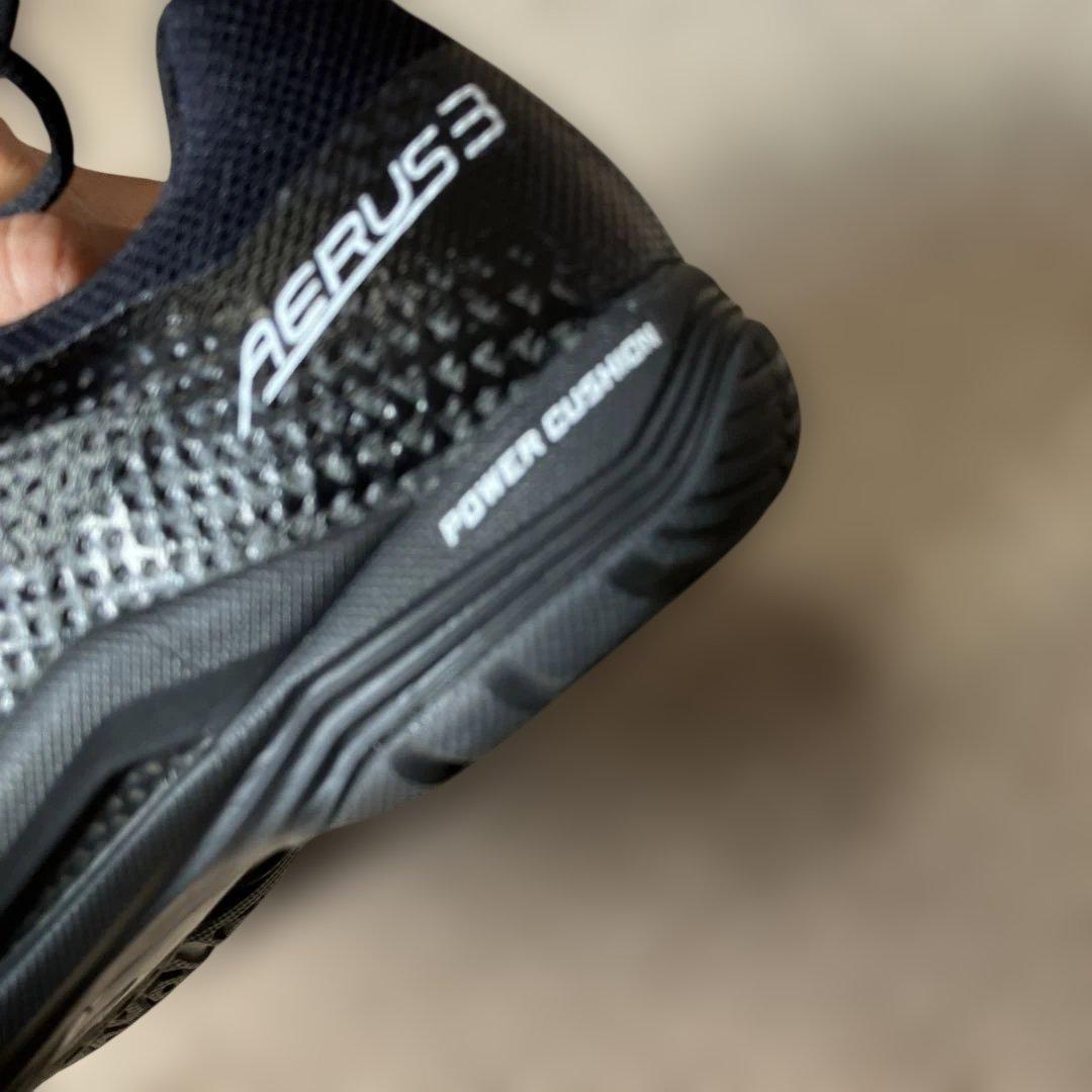 YONEX ヨネックス　AERUS3 バトミントン　25cm パワークッション