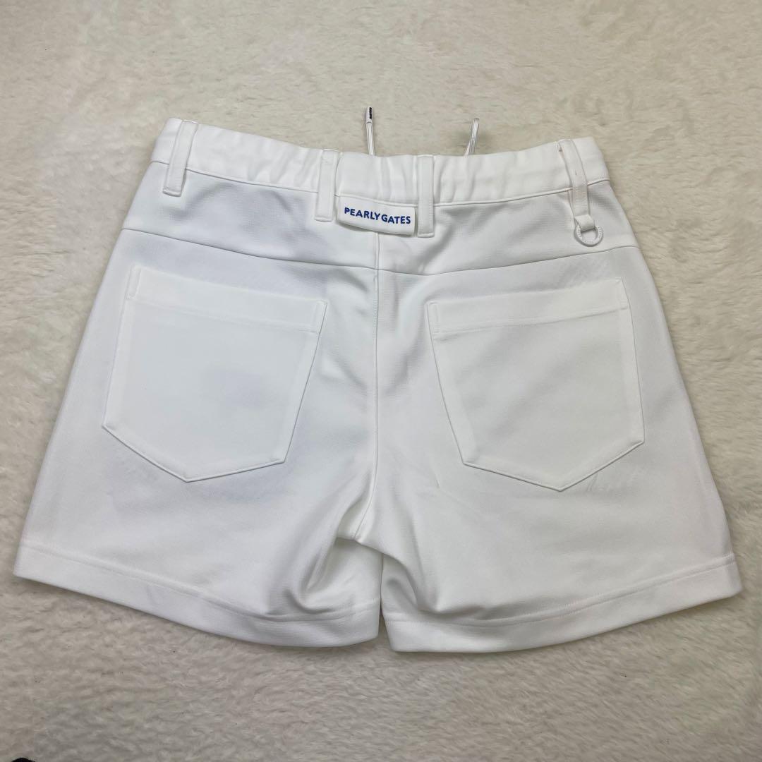 未使用級　PEARLY GATES ホワイトショートパンツ　春夏ゴルフ