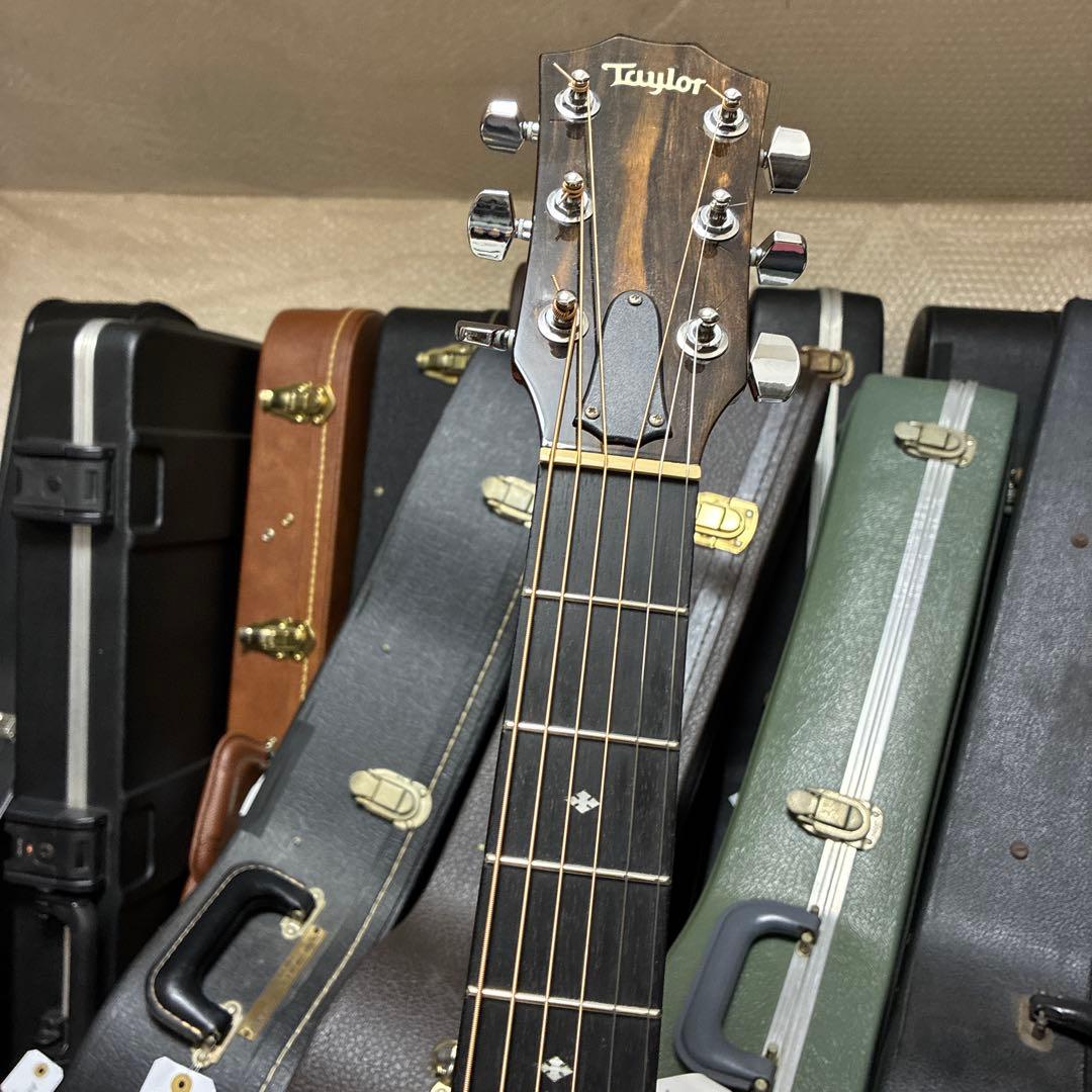 『綺麗な赤』　Taylor 214ce RED DLX
