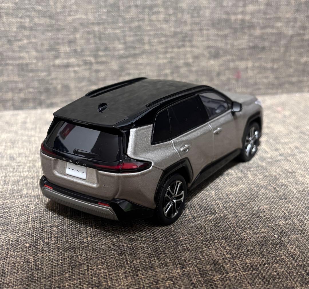 トヨタ 新型RAV4 ミニカー カラーサンプル【非売品】