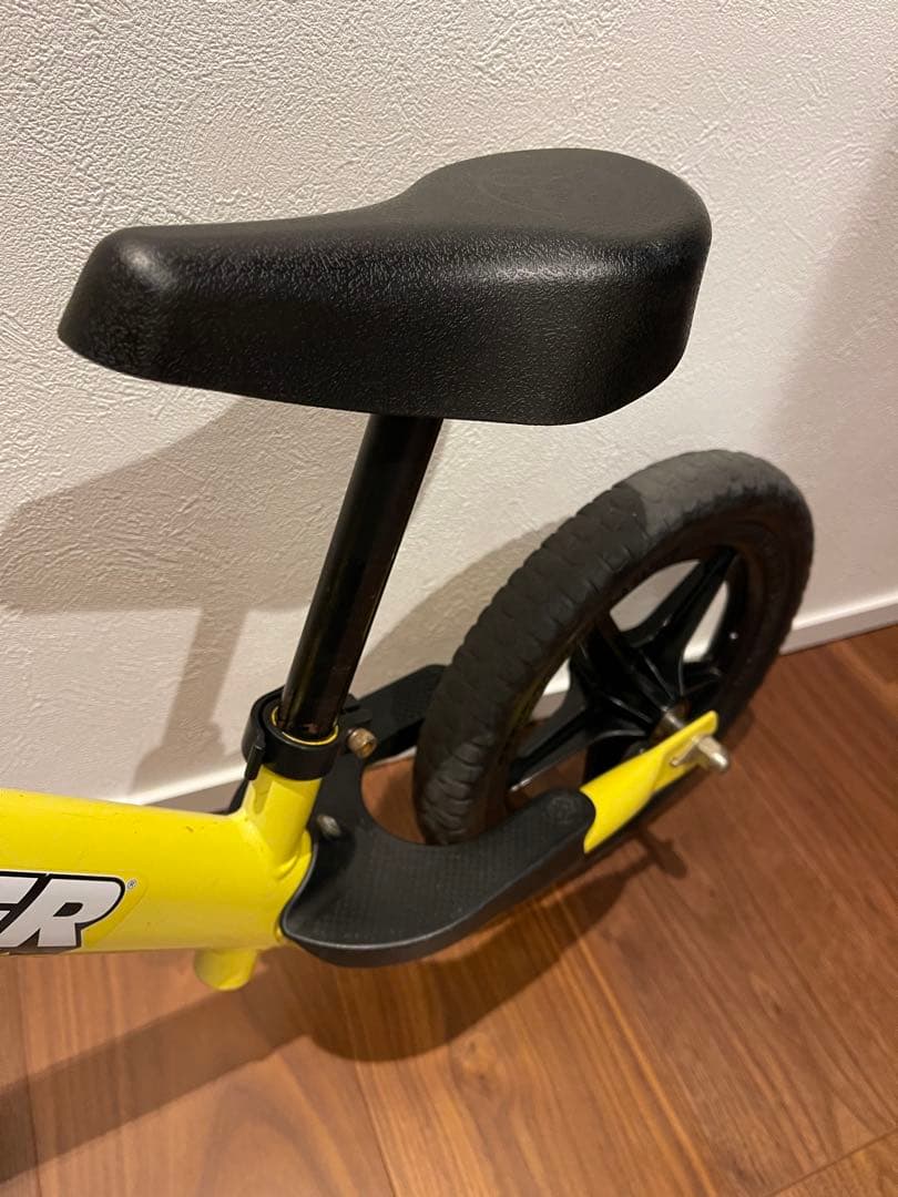 STRIDER ストライダー スポーツモデル 12インチ　イエロー　日本正規品