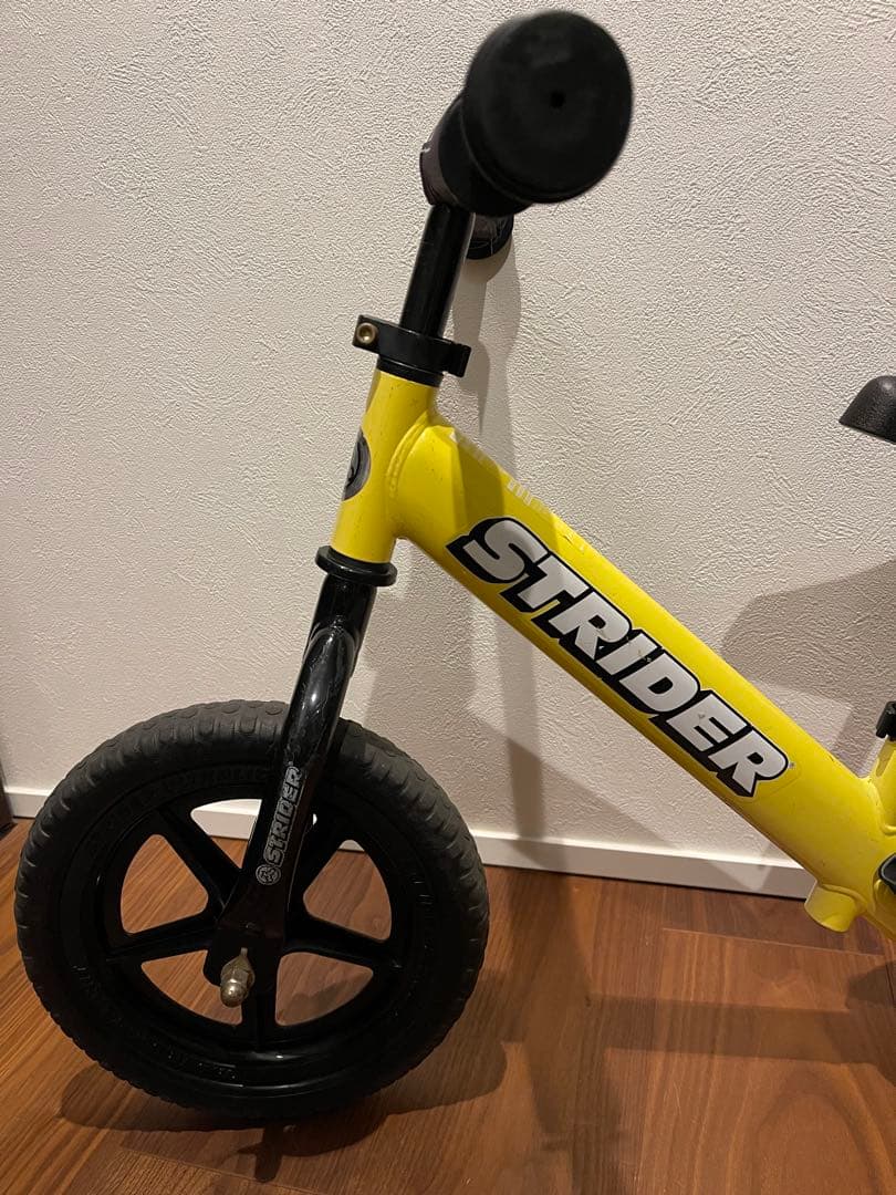STRIDER ストライダー スポーツモデル 12インチ　イエロー　日本正規品