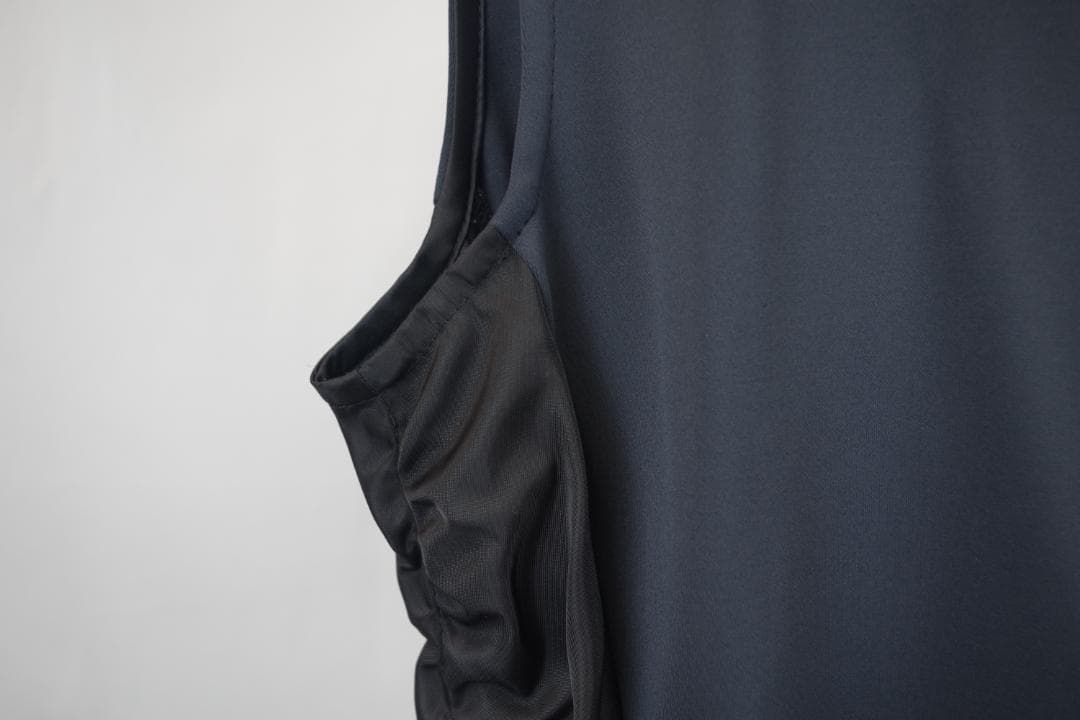 LANVIN SPORT ダークグレー フード付き ベスト❁0240