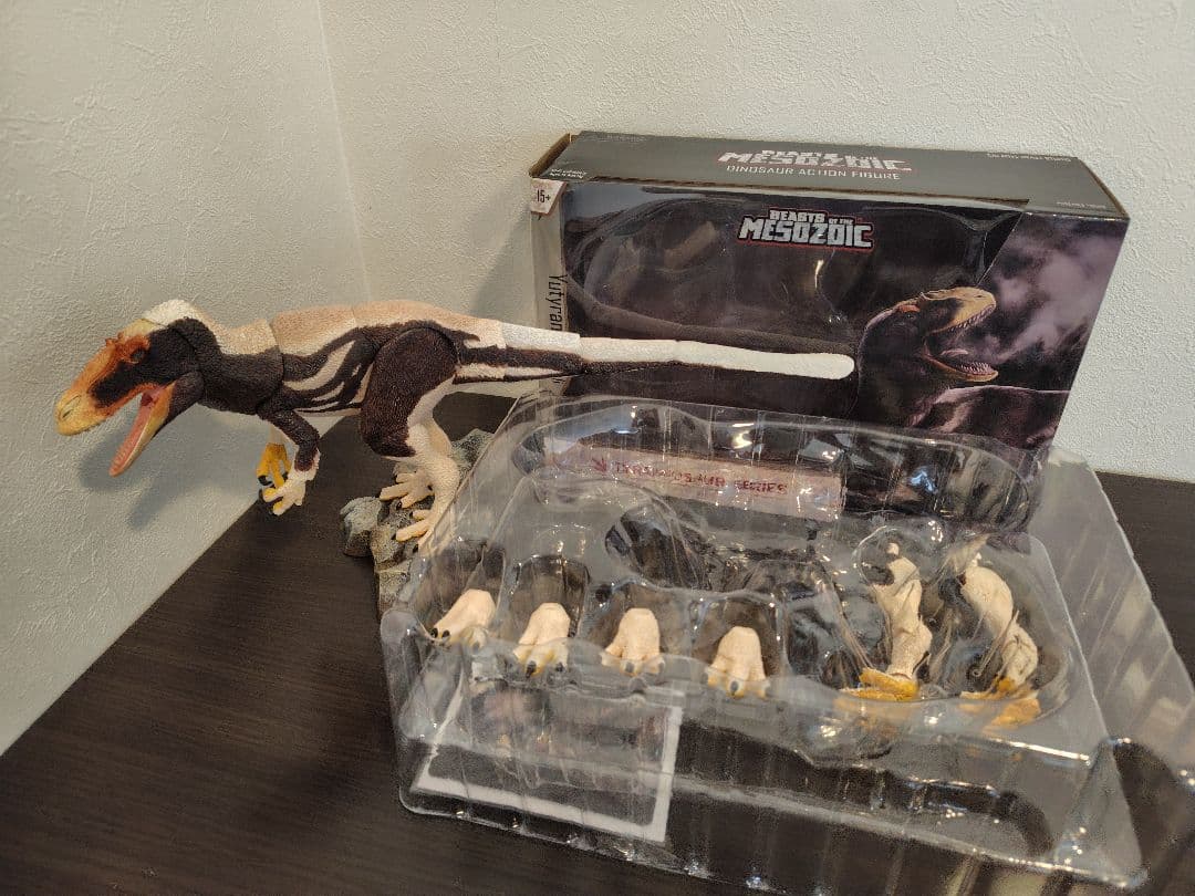 beasts of the mesozoic　ユウティラヌス　恐竜　フィギュア