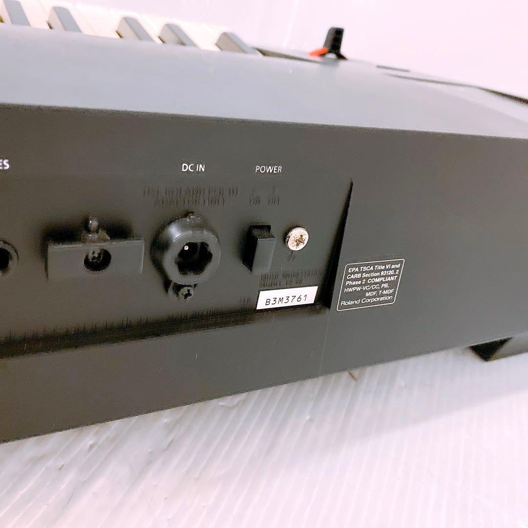 Roland FA-08 シンセサイザー