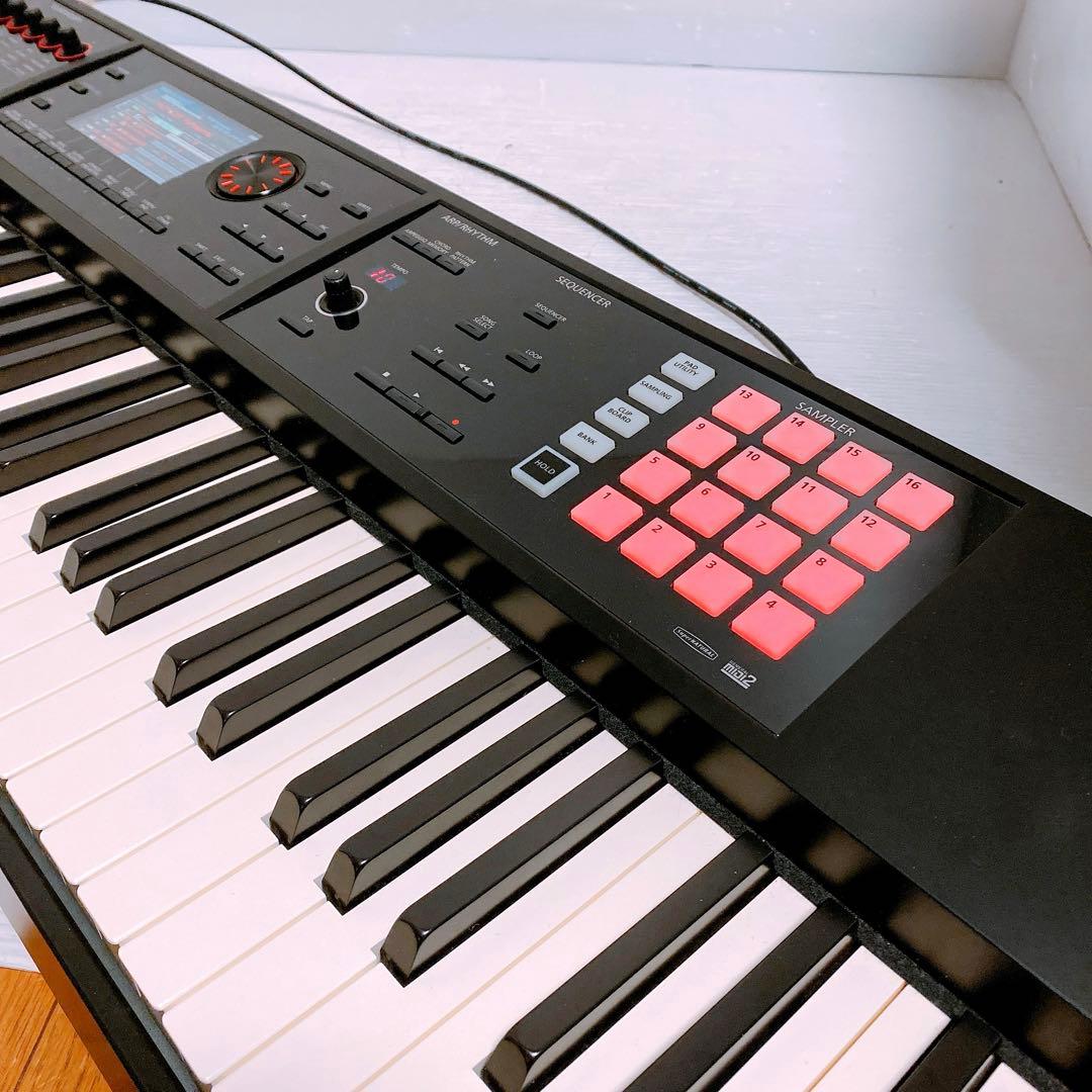 Roland FA-08 シンセサイザー