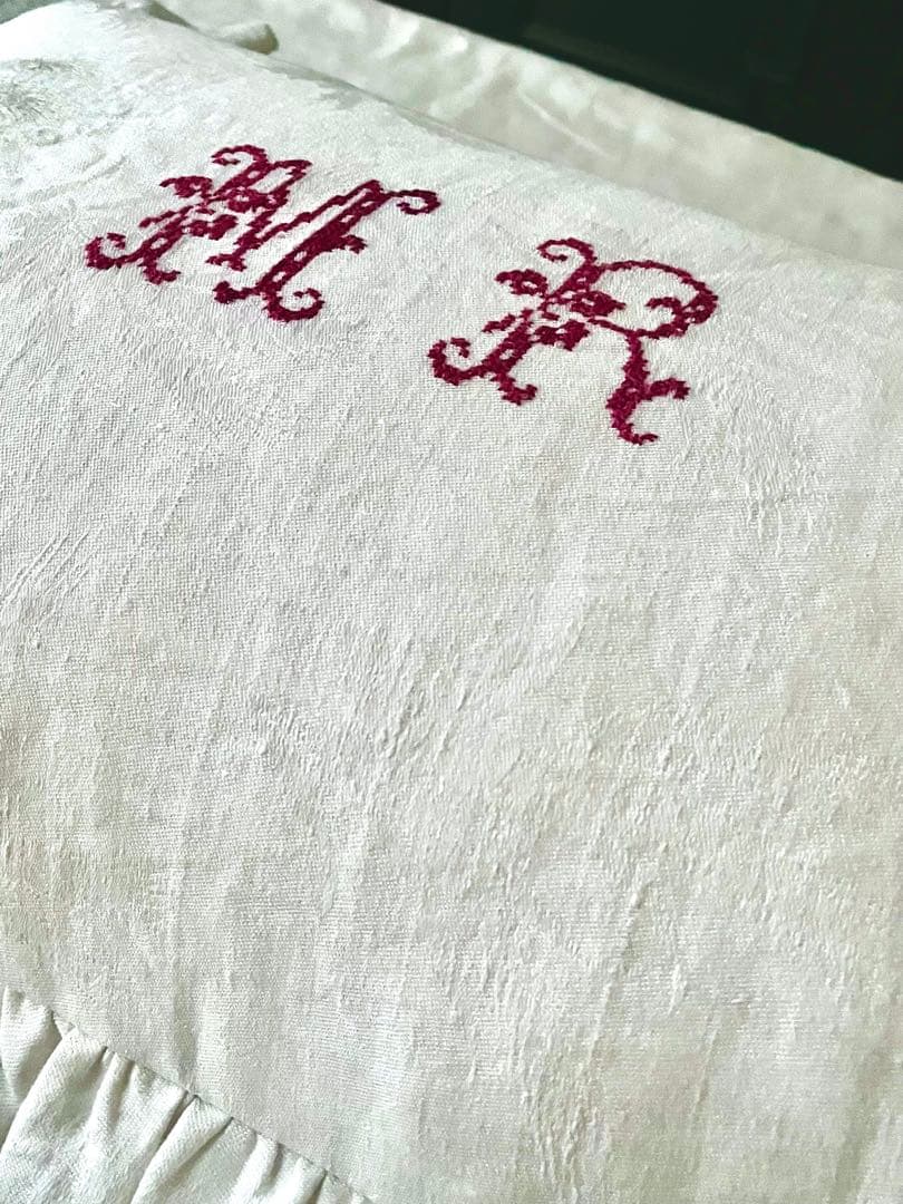 【美品】フランスアンティーク MR赤ハンドステッチ フリルカバー[3313]