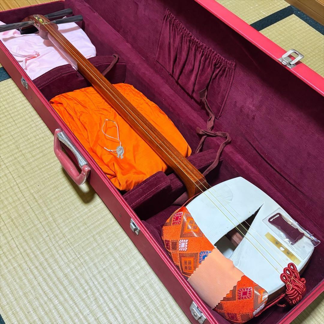 【ケース付】三味線 細棹 花梨 ハードケース付 初心者 天然皮 和楽器 袋付き
