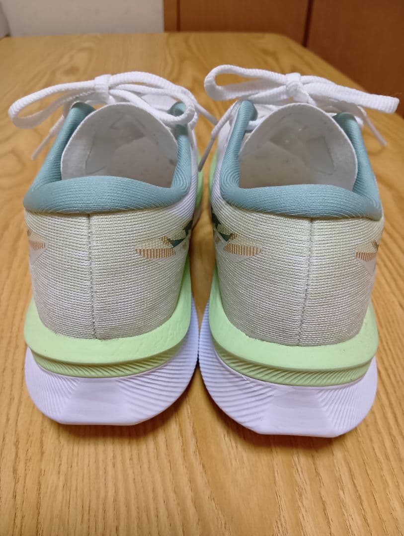 ASICS Magic Speed 4（24.0cm）ランニングシューズ