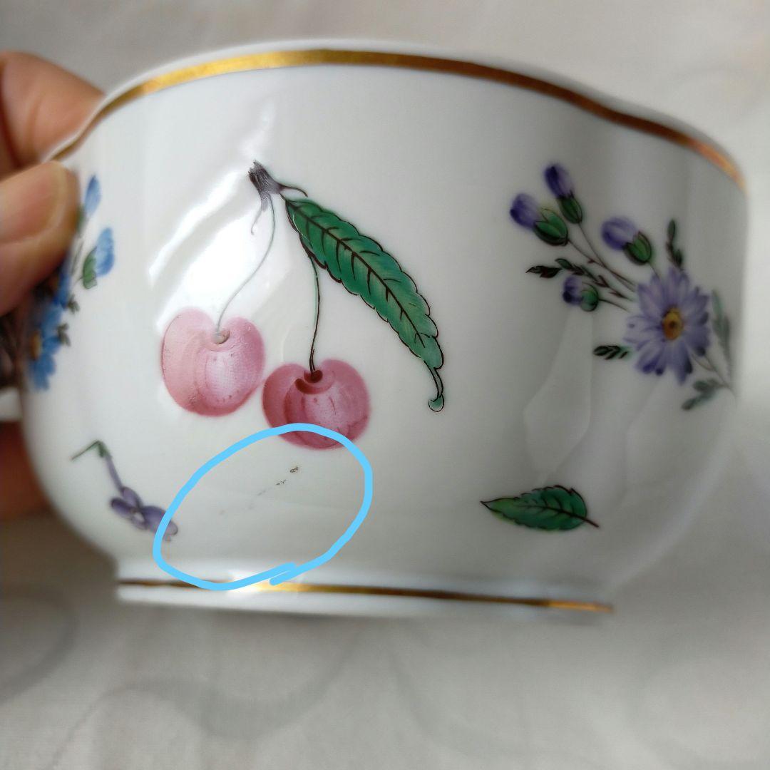 リチャードジノリ手描き磁器菓子入れ