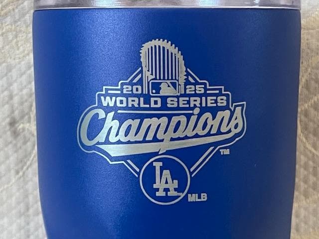 大谷翔平ドジャース2025WSチャンピオンデザインステンレス・タンブラーUS限定
