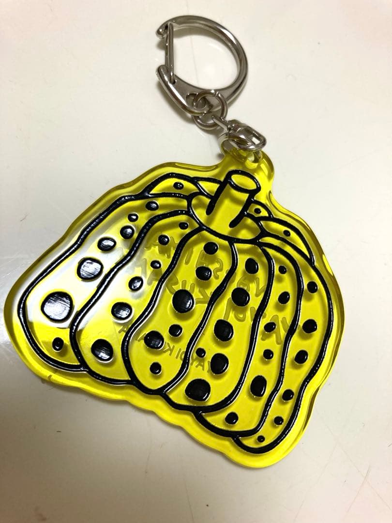 草間彌生 アクリルキーホルダー かぼちゃ 4個セット