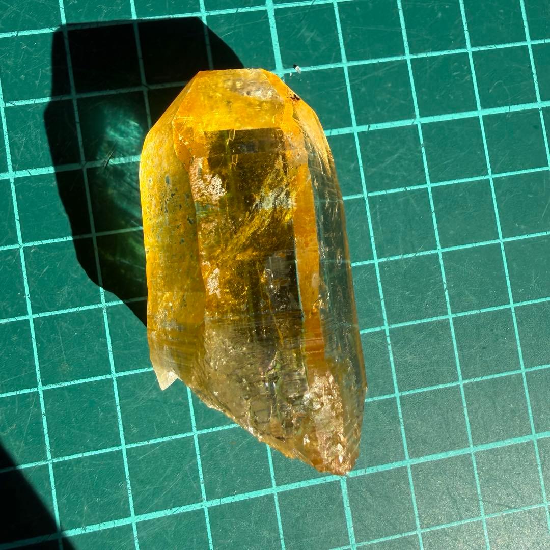 高品質　ネパール産　ヒマラヤ　ゴールデンヒーラー 40.9g 天然非加熱 原石②
