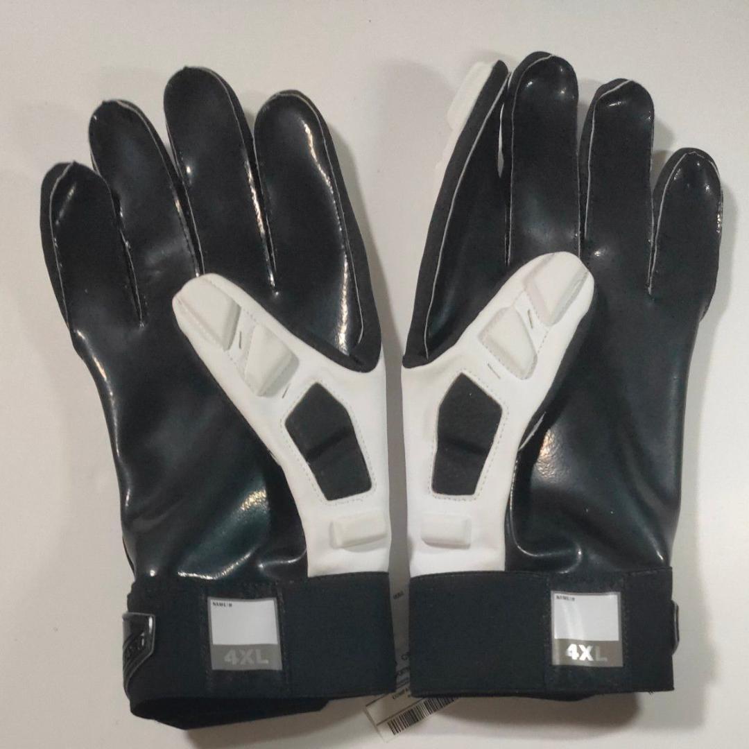 新品未使用　ナイキ　NIKE　アメフト用グローブ　4XL　 白ｘ黒　#122
