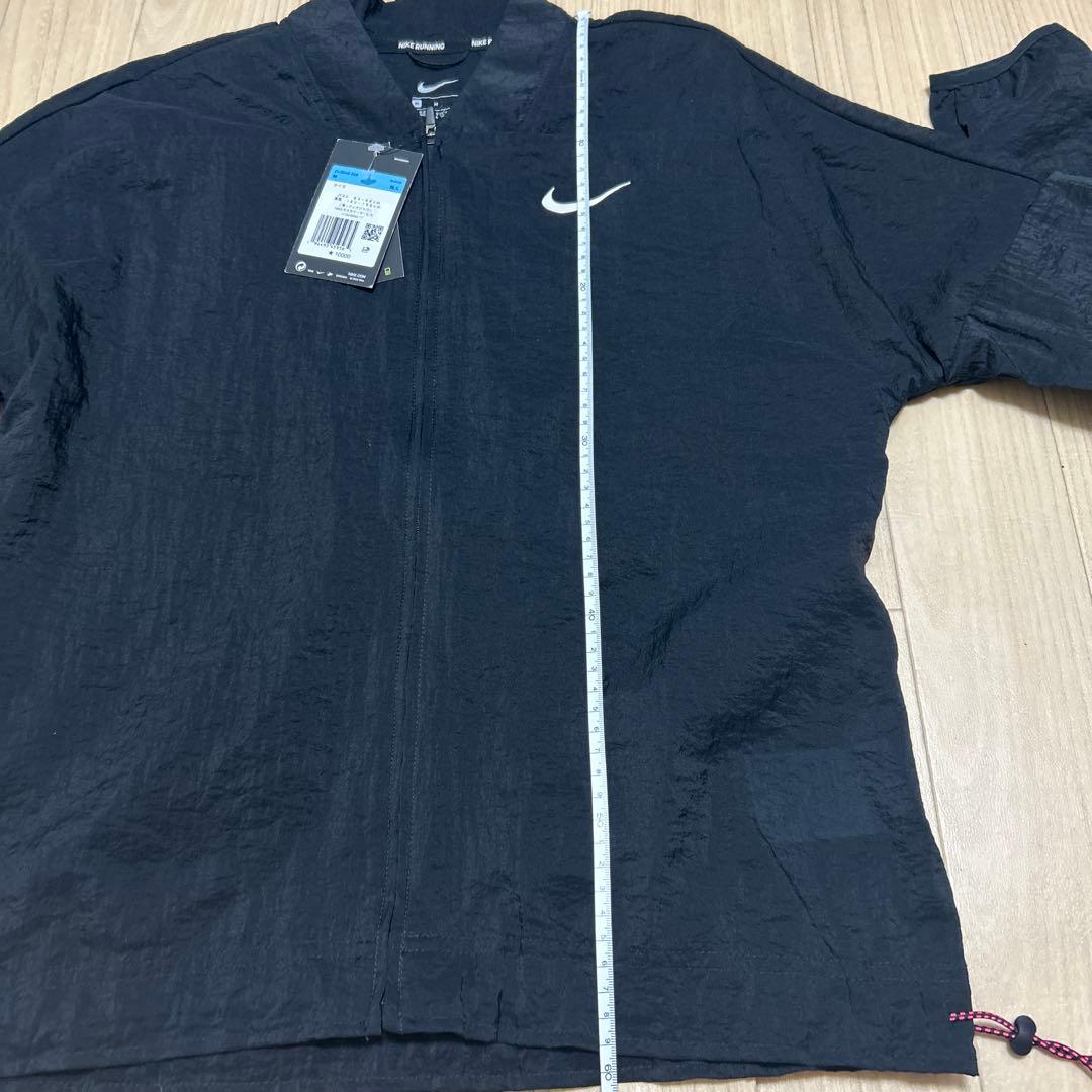 《新品未使用》ナイキ ランニング ナイロン ジャケット 薄手 ブラック